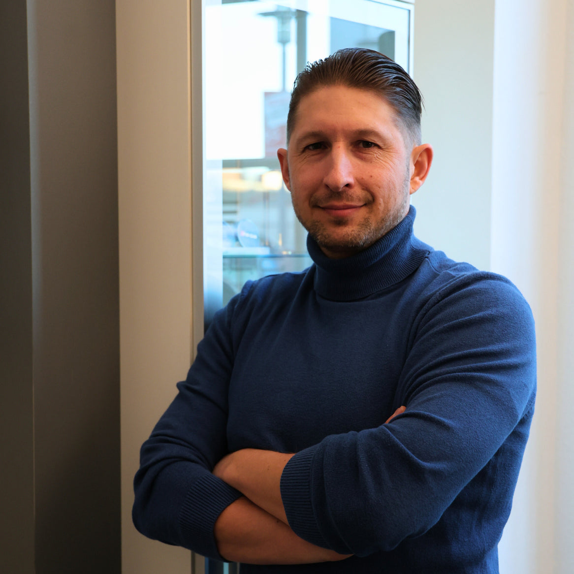 Gründer von Edelig und Maschinenbauingenieur mit einer starken Leidenschaft für Details.