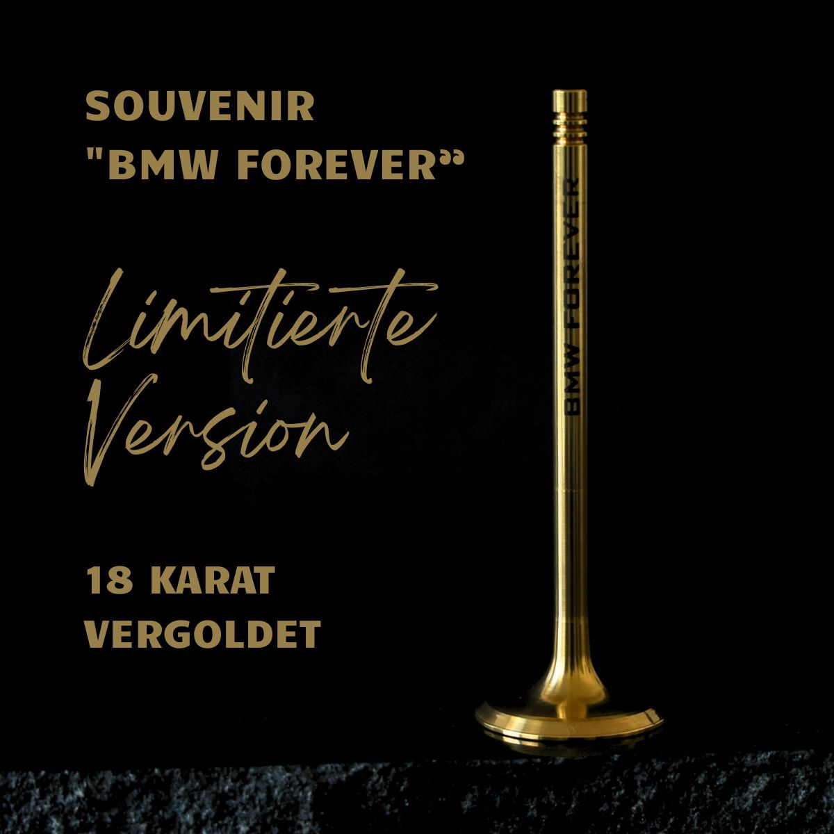 Ein Einlassventil aus einem BMW M54- Motor, sorgfältig bearbeitet, vergoldet und mit der Lasergravur „BMW FOREVER“ versehen. Dieses außergewöhnliche Stück ist ein beeindruckendes Andenken oder ein einzigartiges Souvenir für wahre BMW- Enthusiasten.